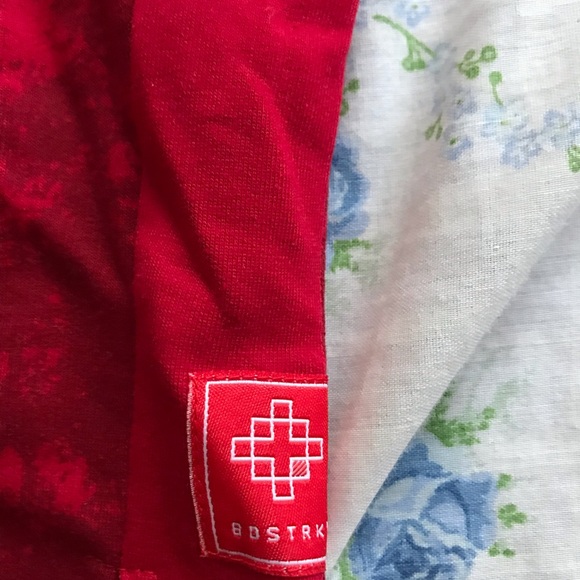 NWOT Boys Red 8IGHTH DSTRKT Short Sleeve Hoodie - Picture 3 of 4